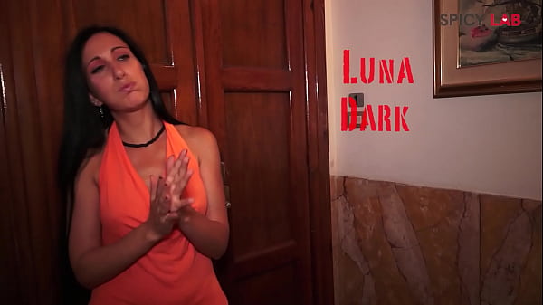 The firefighter Julius opens the door and the pussy of the eager Luna Dark, big boobs and deep throat